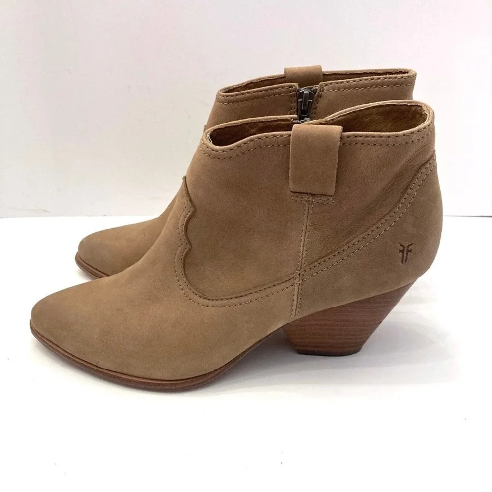 Frye Reina Booties Tan Leather Western Heeled Pointed Toe Womens 8 .5 Side Zip